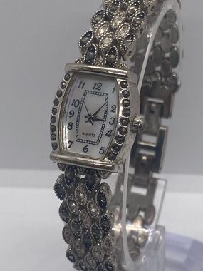 Silver-Tone Crystal Accent Women's Bracelet Watch